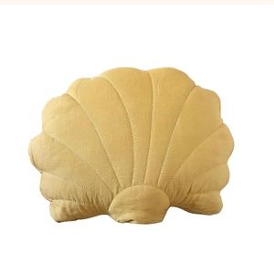 Hunter & Nomad Shell pillow (mustard)